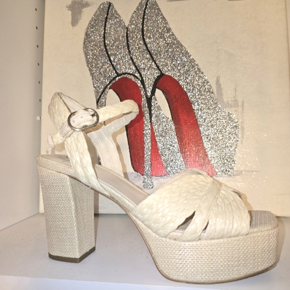 Marc Fischer Raffia Platforms - Picture 1 of 6